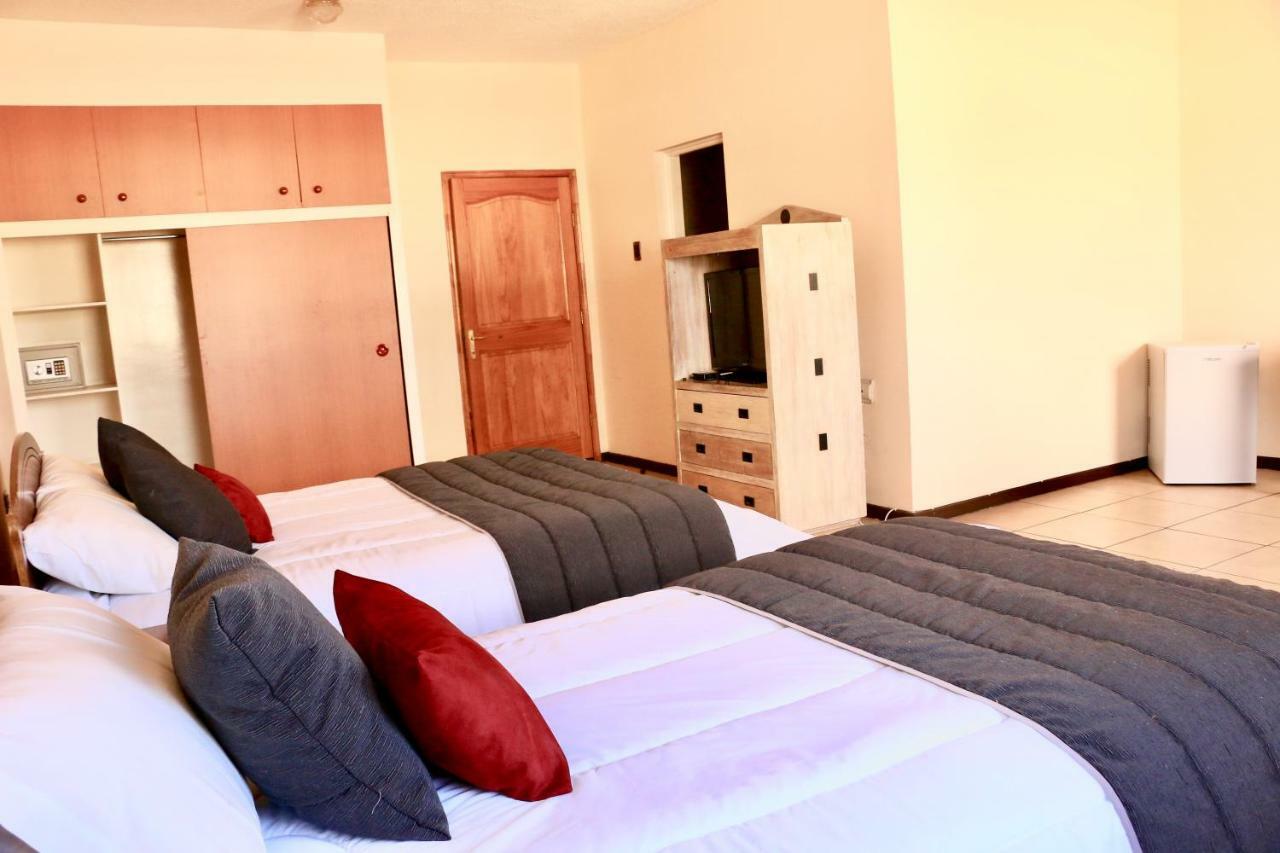 Hotel Garra De Leon Vallenar Bagian luar foto