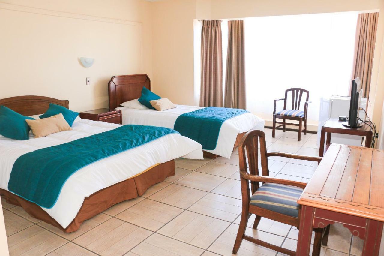 Hotel Garra De Leon Vallenar Bagian luar foto
